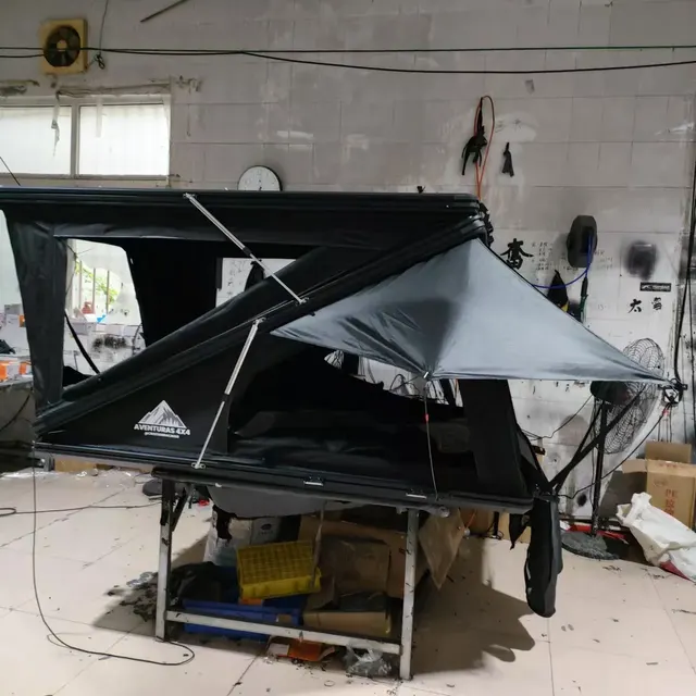 Tente de toit Bugey dépliante en Z, coque aluminium