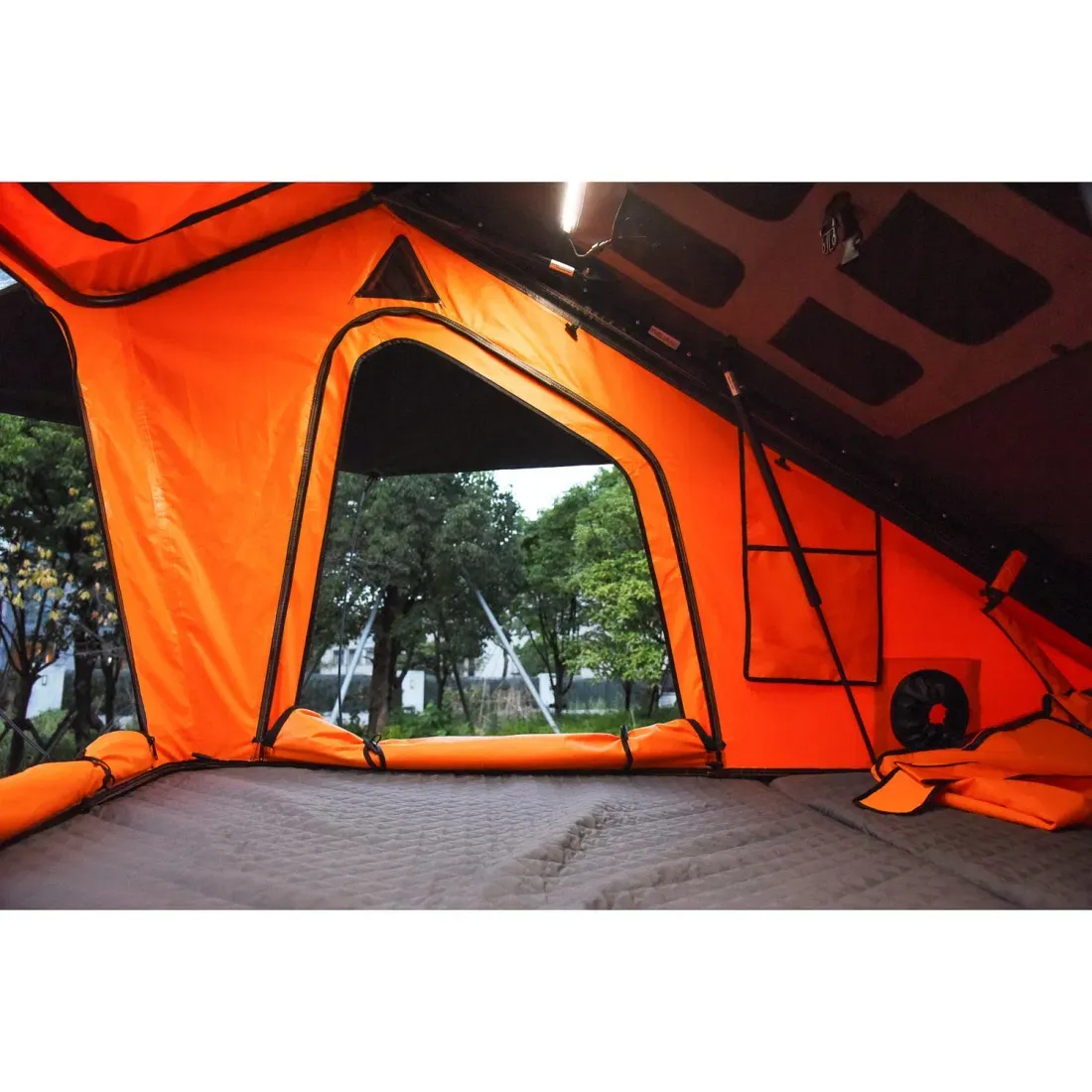 Tente de toit Cerdagne en portefeuille relevable, coque aluminium, vue 4 sur 10