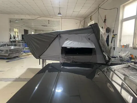 Tente de toit Dévoluy dépliante, coque ABS